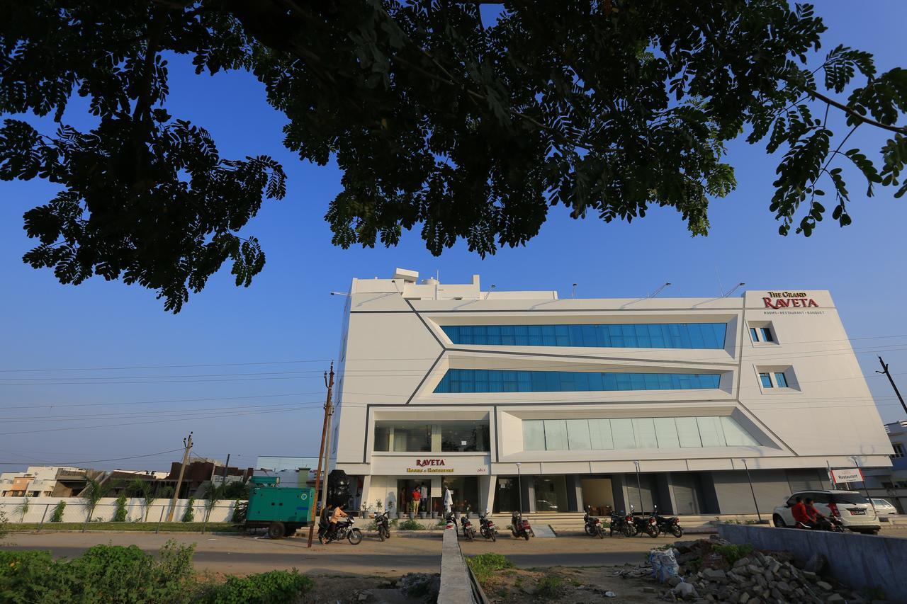 Hotel The Grand Raveta Pātan Esterno foto